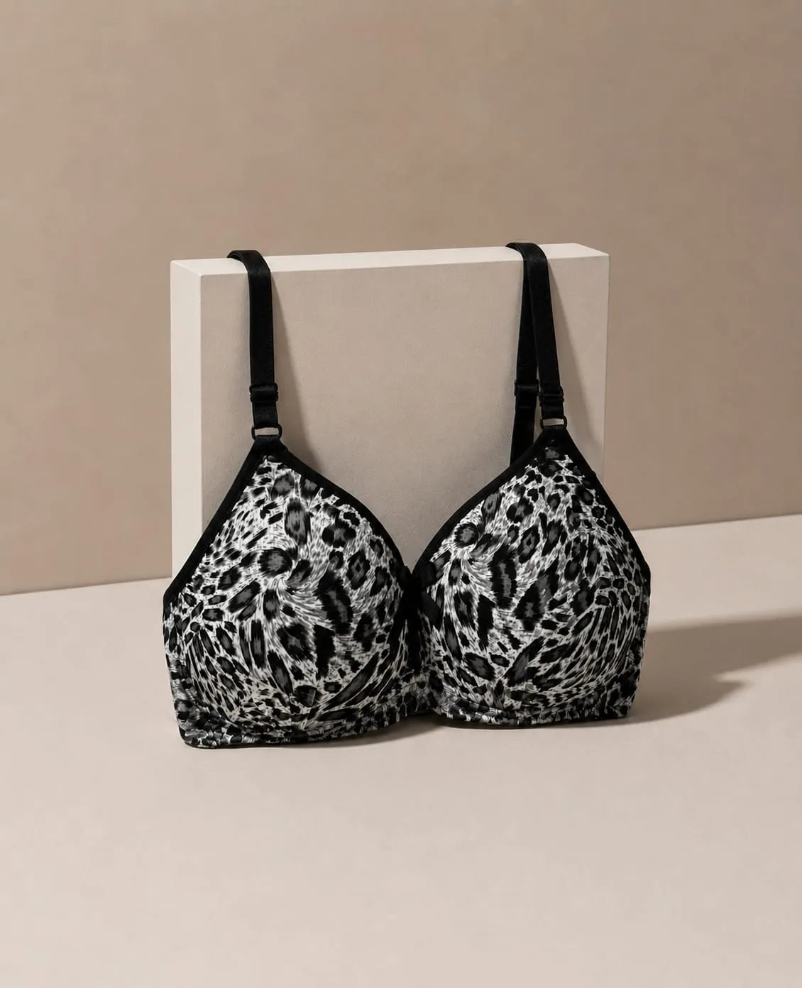 Women's Leopard Print Padded Bra – Soft Comfortable Full Coverage Everyday Bra